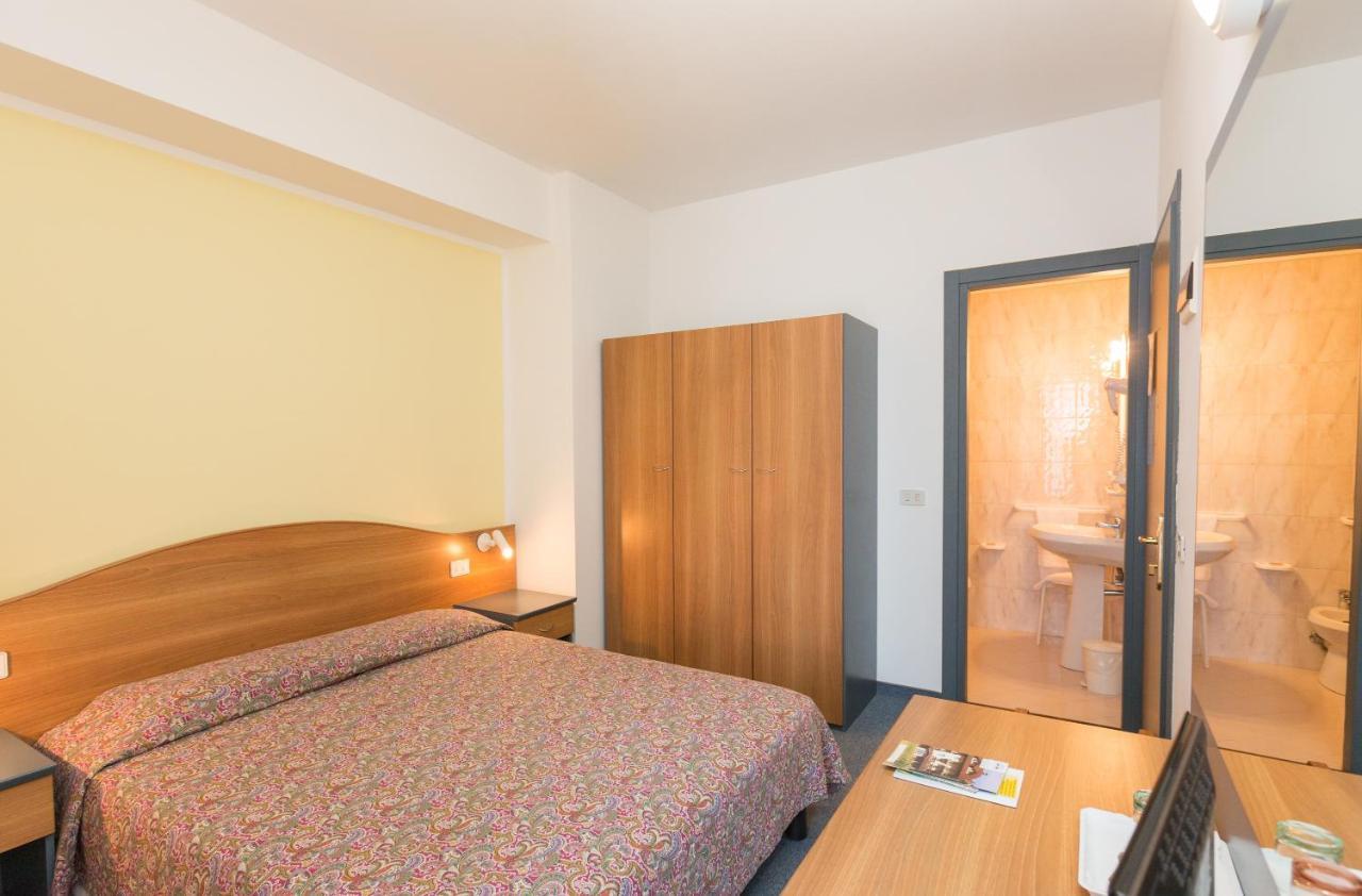 Hotel Gambrinus Абадиа Сан Салваторе Екстериор снимка