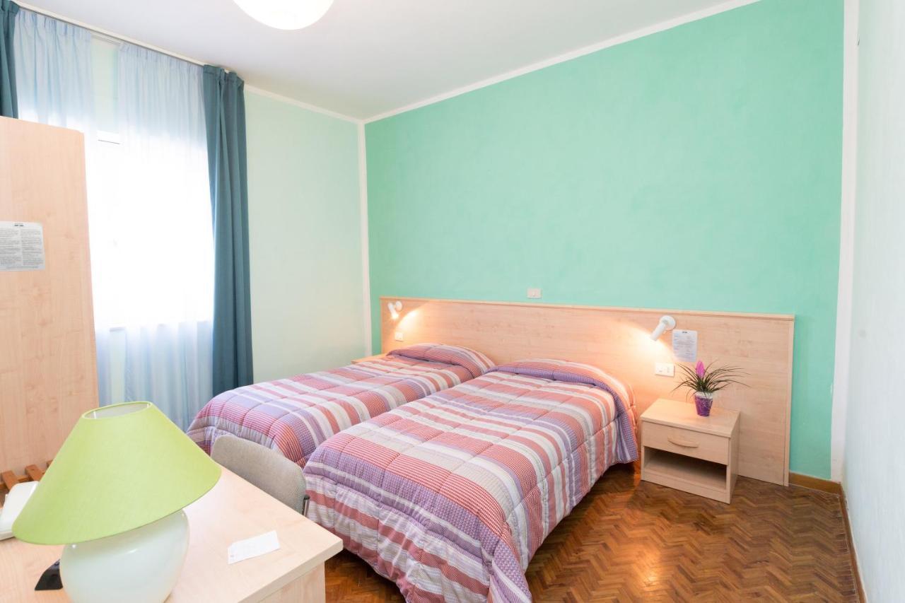 Hotel Gambrinus Абадиа Сан Салваторе Екстериор снимка
