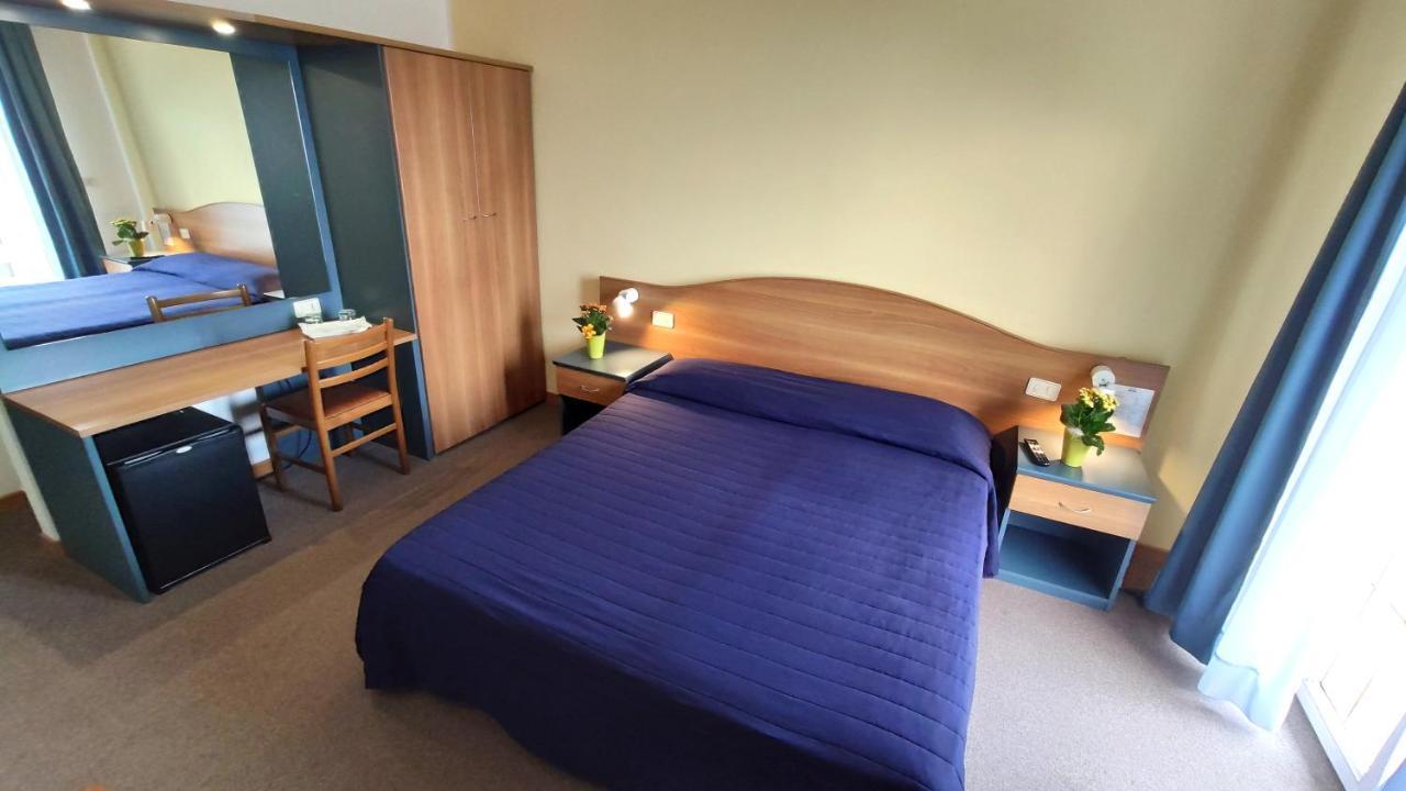 Hotel Gambrinus Абадиа Сан Салваторе Екстериор снимка