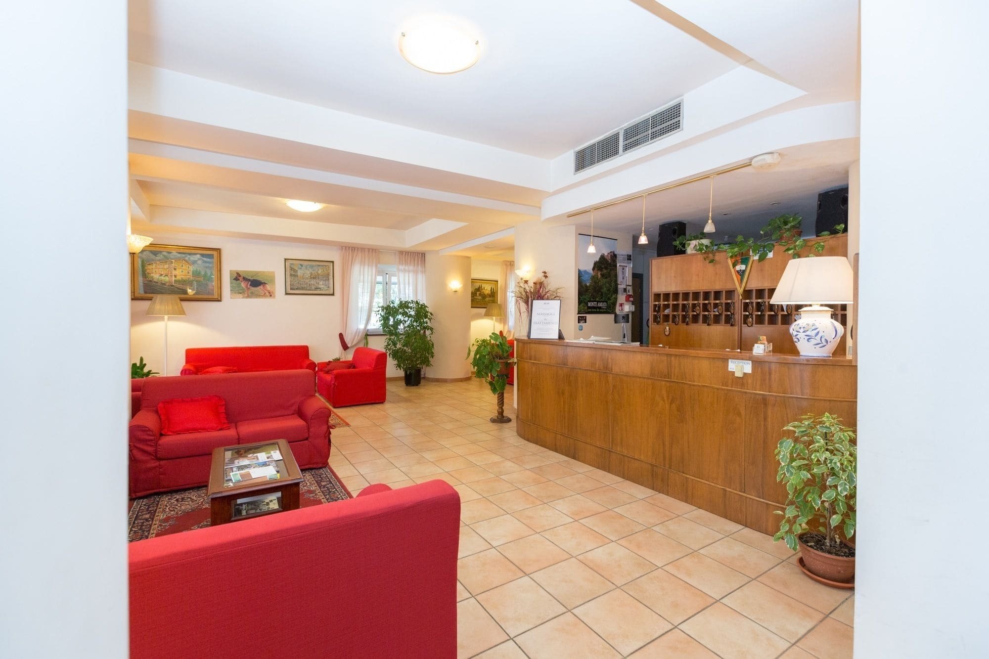 Hotel Gambrinus Абадиа Сан Салваторе Екстериор снимка
